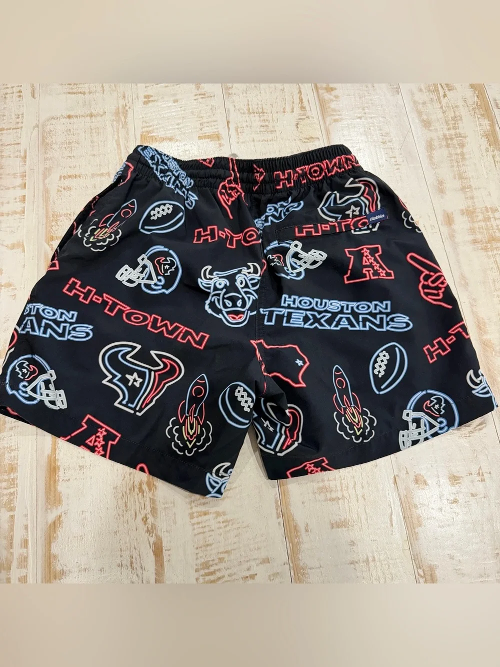 chubbies men neon